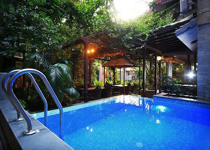 Hotel Middle Path & Spa Pokhara